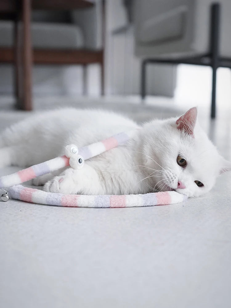 Varita Divertida de Oruga Colorida - Juguete Interactivo para Gatos